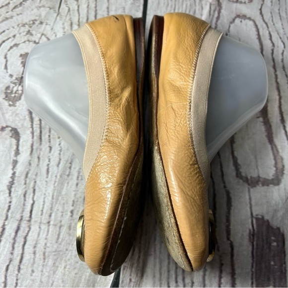Tory Burch Beige Flats - Picture 6 of 14